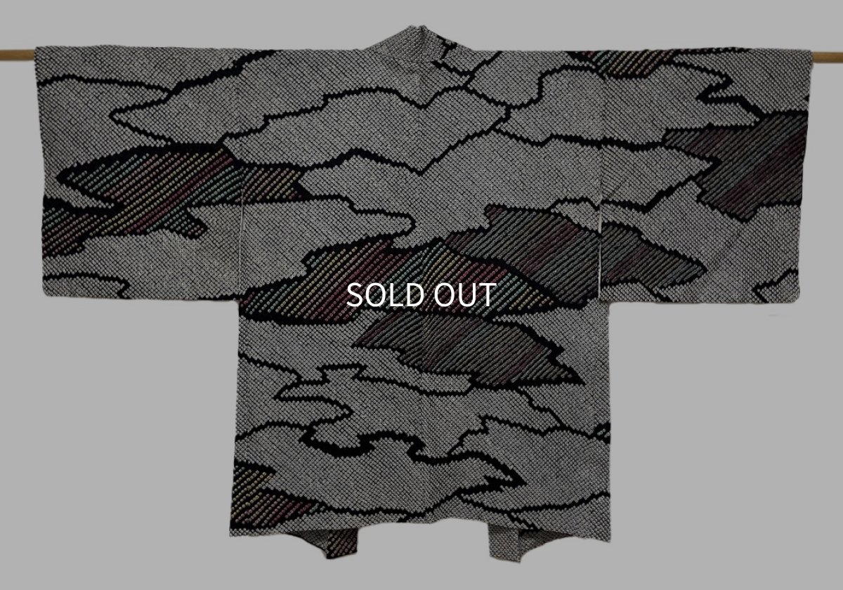 Photo1: JAPANESE KIMONO SILK HAORI / FULL SHIBORI / CLOUD / BLACK (1)