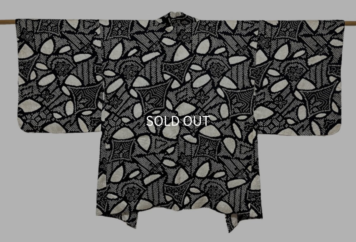 Photo1: JAPANESE KIMONO SILK HAORI / SHIBORI DYED / BLACK (1)