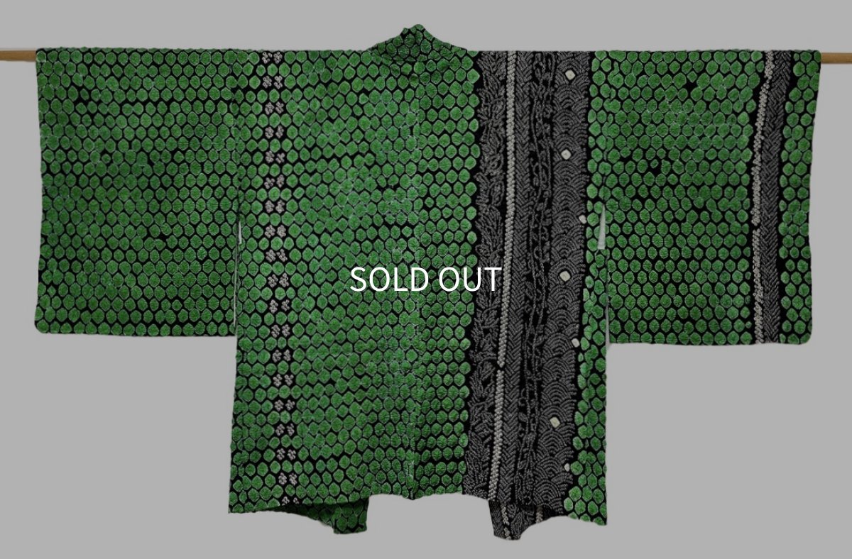 Photo1: JAPANESE KIMONO SILK HAORI / FULL SHIBORI / GREEN & BLACK (1)
