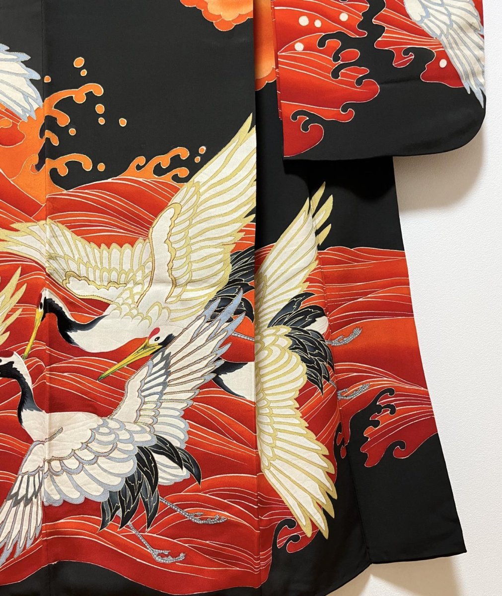Photo7: JAPANESE KIMONO SILK ANTIQUE FURISODE / FLYING CRANE / WAVE / CLOUD / EMBROIDERY / BLACK & RED (7)