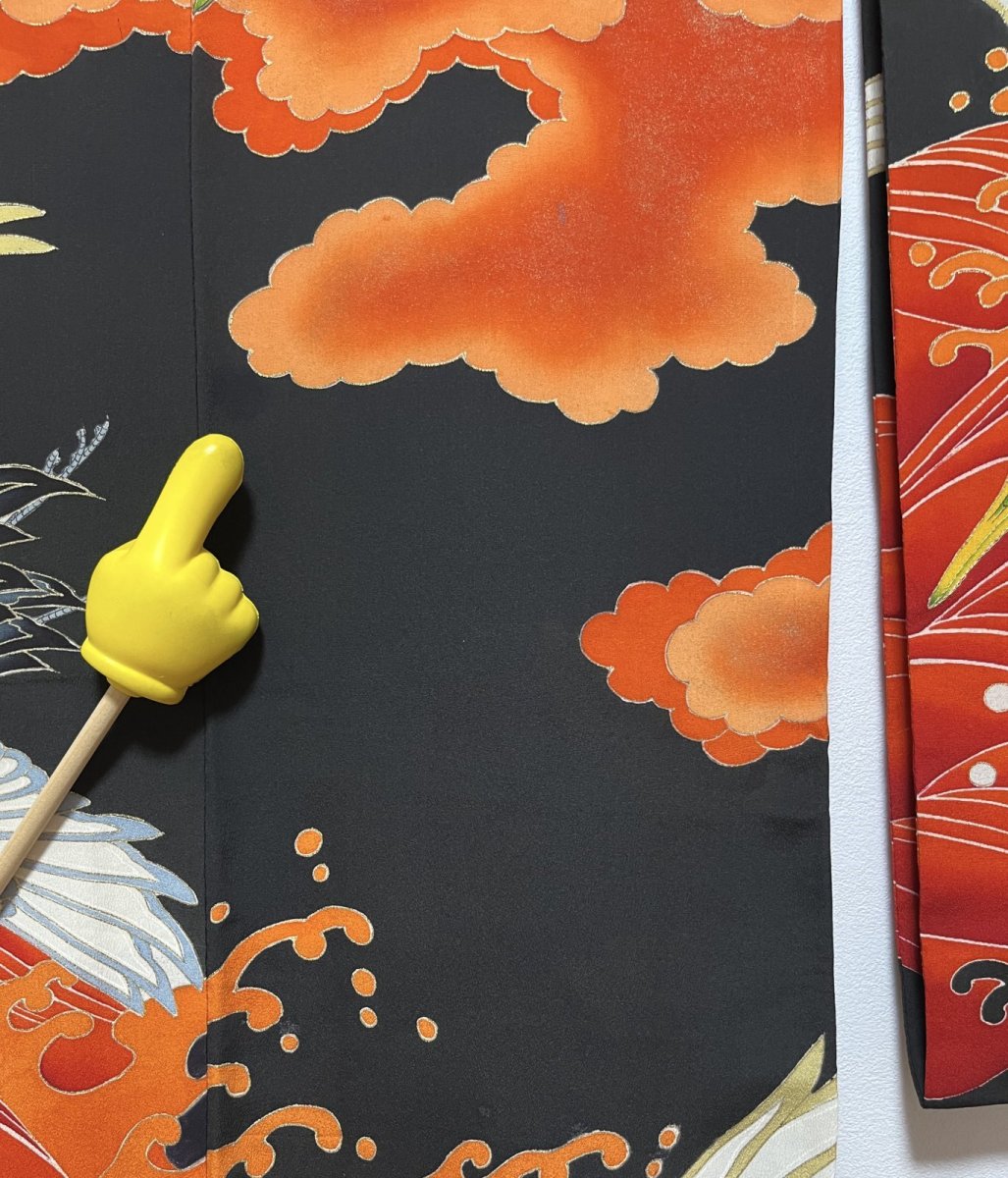 Photo16: JAPANESE KIMONO SILK ANTIQUE FURISODE / FLYING CRANE / WAVE / CLOUD / EMBROIDERY / BLACK & RED (16)