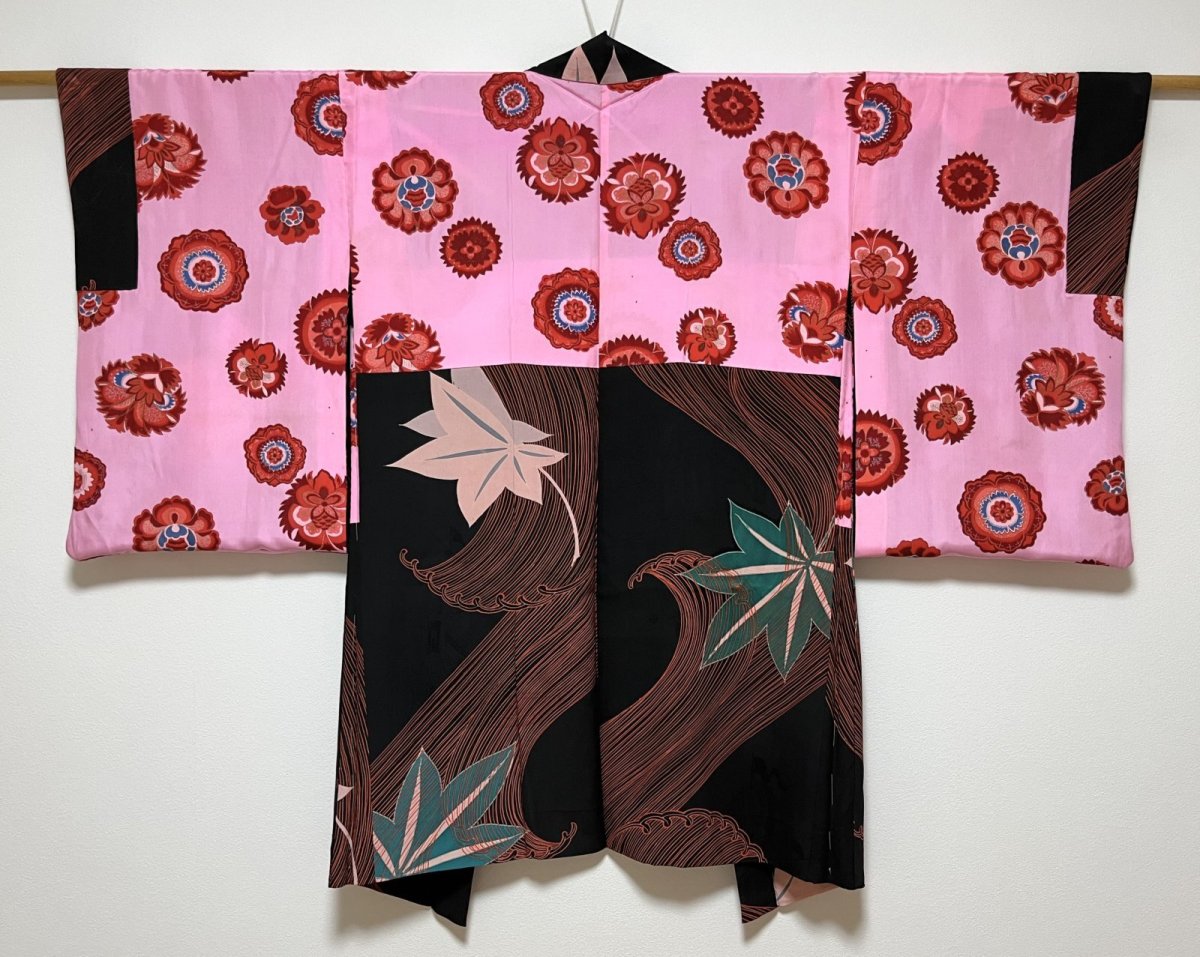 Photo3: JAPANESE KIMONO SILK ANTIQUE HAORI / MOMIJI & BIG WAVE / SAIL SHIP / BLACK (3)