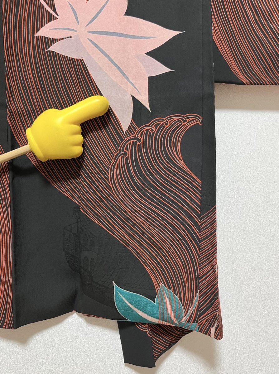 Photo16: JAPANESE KIMONO SILK ANTIQUE HAORI / MOMIJI & BIG WAVE / SAIL SHIP / BLACK (16)