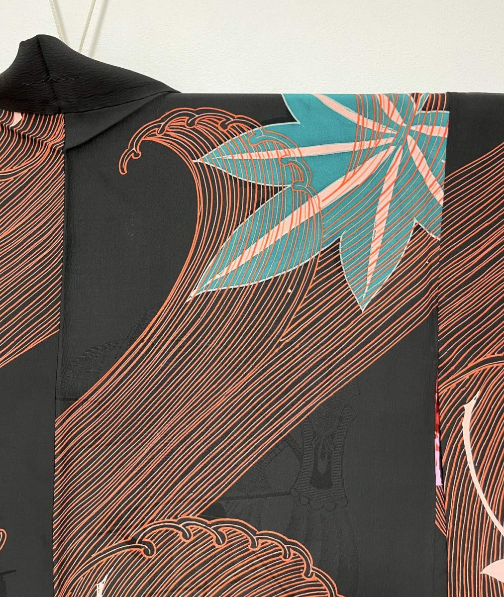 Photo6: JAPANESE KIMONO SILK ANTIQUE HAORI / MOMIJI & BIG WAVE / SAIL SHIP / BLACK (6)
