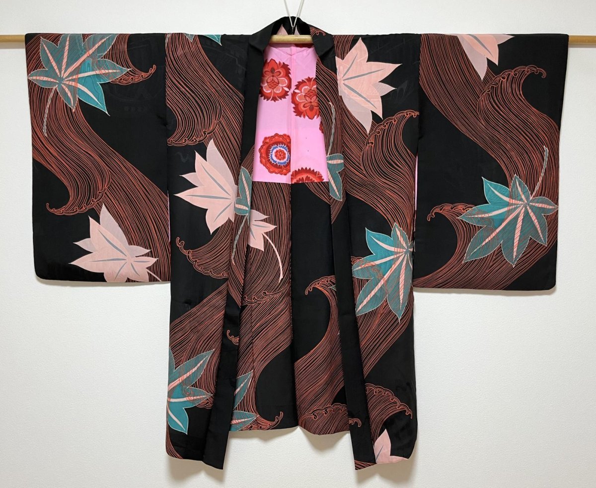 Photo2: JAPANESE KIMONO SILK ANTIQUE HAORI / MOMIJI & BIG WAVE / SAIL SHIP / BLACK (2)