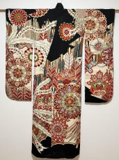 Photo2: JAPANESE KIMONO SILK ANTIQUE FURISODE / PHOENIX / CHRYSANTHEMUM / EMBROIDERY (2)