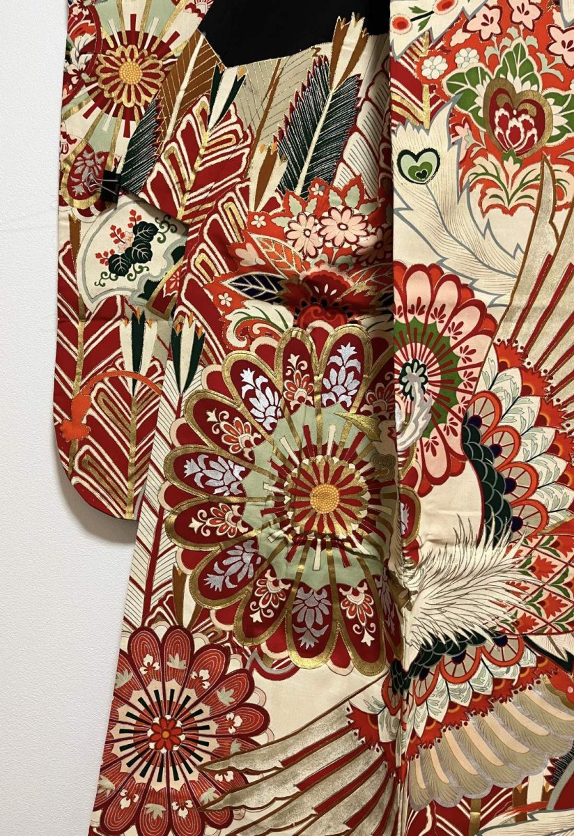 Photo9: JAPANESE KIMONO SILK ANTIQUE FURISODE / PHOENIX / CHRYSANTHEMUM / EMBROIDERY (9)