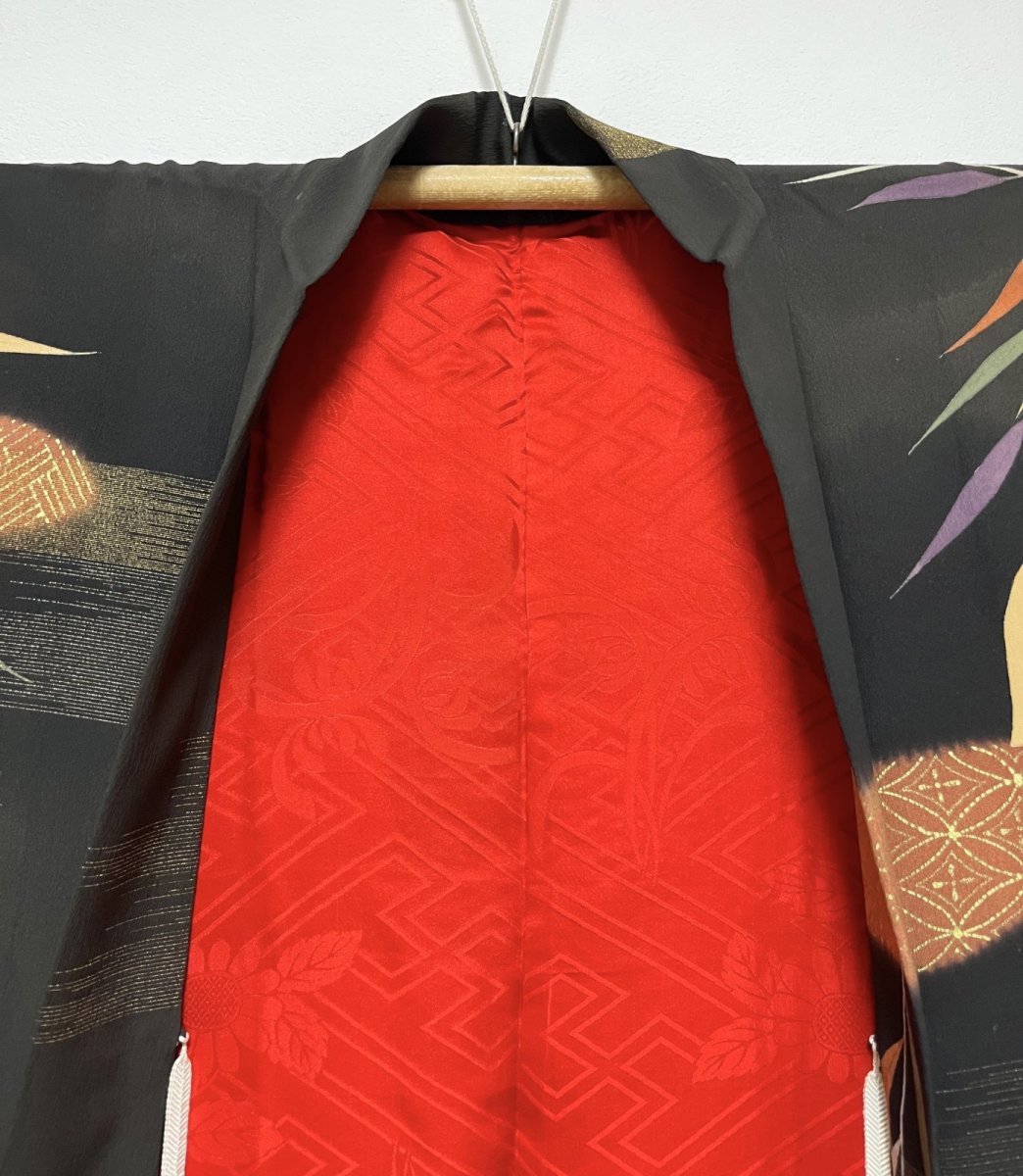 Photo9: JAPANESE KIMONO SILK ANTIQUE HAORI / BLACK / WHITE HERON / WILLOW / EMBROIDERY (9)