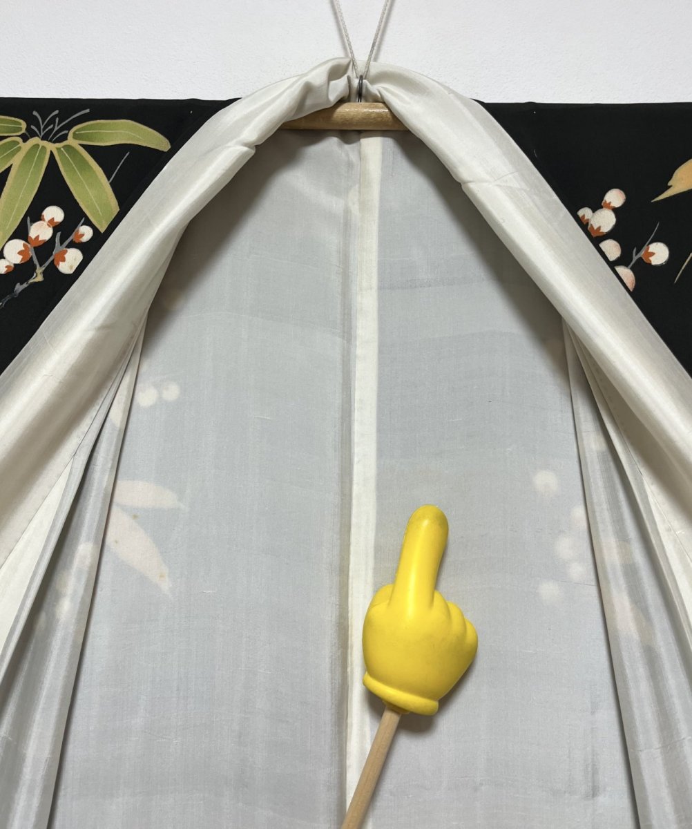 Photo16: JAPANESE KIMONO SILK ANTIQUE FURISODE / BLACK / SHO-CHIKU-BAI / GOSYOGURUMA  (16)