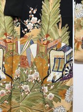Photo9: JAPANESE KIMONO SILK ANTIQUE FURISODE / BLACK / SHO-CHIKU-BAI / GOSYOGURUMA  (9)