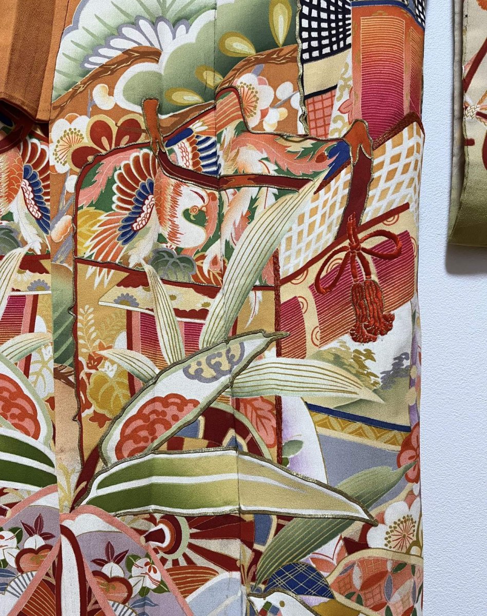 Photo9: JAPANESE KIMONO SILK ANTIQUE FURISODE / SHO-CHIKU-BAI / GOSYOGURUMA / ORANGE BROWN (9)