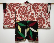 Photo3: JAPANESE KIMONO SILK ANTIQUE HAORI / LEAF / UZUMAKI / BLACK (3)