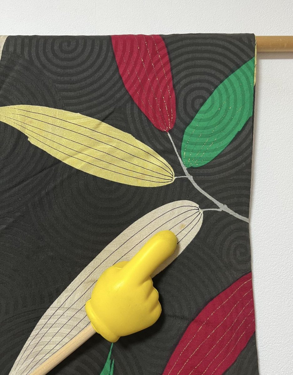 Photo12: JAPANESE KIMONO SILK ANTIQUE HAORI / LEAF / UZUMAKI / BLACK (12)