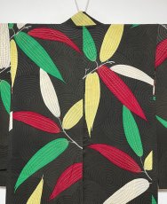 Photo5: JAPANESE KIMONO SILK ANTIQUE HAORI / LEAF / UZUMAKI / BLACK (5)