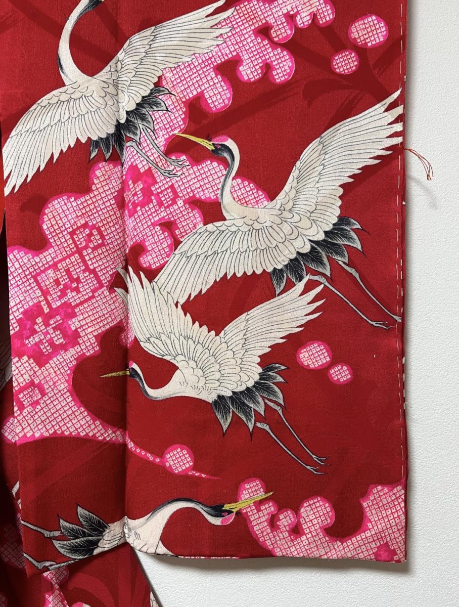 Photo7: JAPANESE KIMONO SILK ANTIQUE JUBAN / FLYING CRANE / WAVE / PINE LEAF / RED (7)