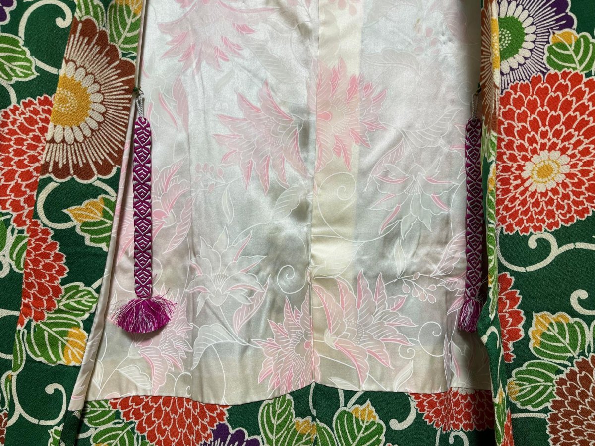 Photo7: JAPANESE KIMONO SILK HAORI / CHRYSANTHEMUM / KARAKUSA / GREEN / CHIRIMEN (7)