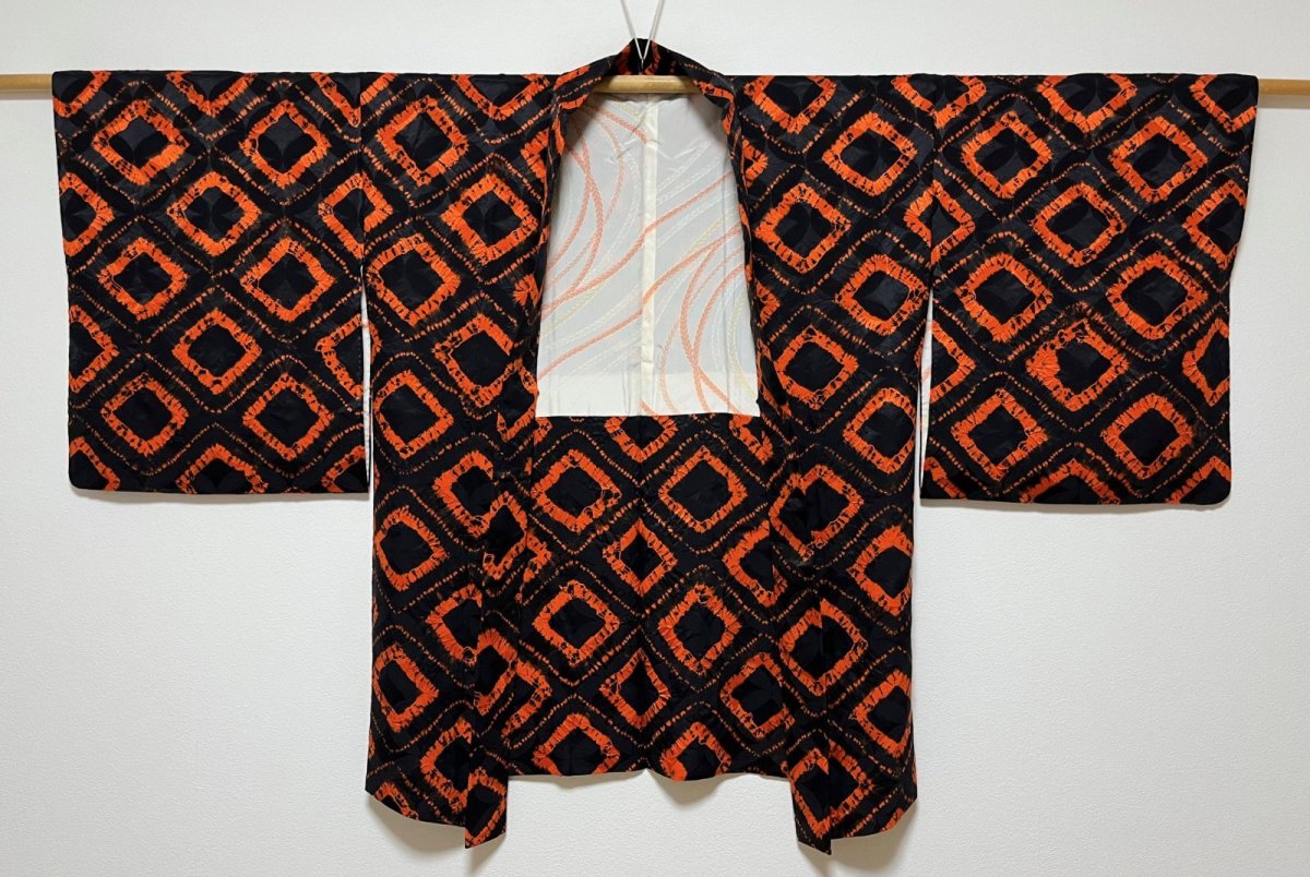 Photo2: JAPANESE KIMONO SILK HAORI / SHIBORI DYED / BLACK & DARK ORANGE (2)