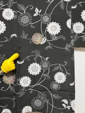 Photo6: JAPANESE KIMONO SILK HAORI / KARAKUSA FLOWER / BLACK (6)