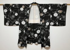 Photo2: JAPANESE KIMONO SILK HAORI / KARAKUSA FLOWER / BLACK (2)