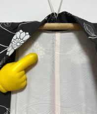 Photo8: JAPANESE KIMONO SILK HAORI / KARAKUSA FLOWER / BLACK (8)