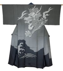 Photo1: JAPANESE KIMONO SILK MENS JUBAN / DRAGON / WAVE / GRAY / UNUSED (1)