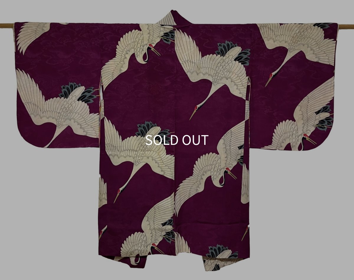 Photo1: JAPANESE KIMONO SILK ANTIQUE HAORI / FLYING CRANE / PURPLE (1)