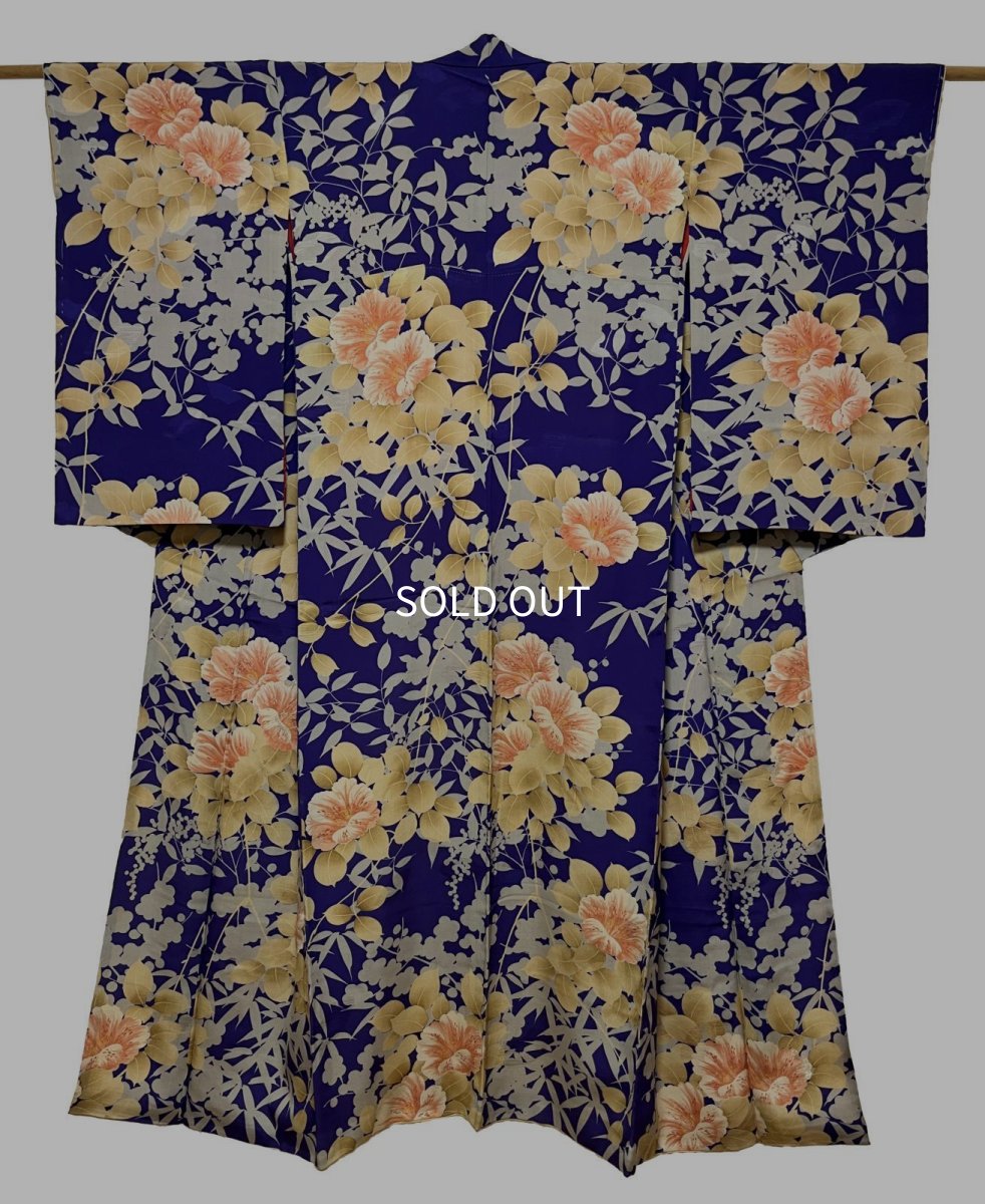 Photo1: JAPANESE KIMONO SILK ANTIQUE KOMON / EMBROIDERY FLOWER / DARK BLUE (1)